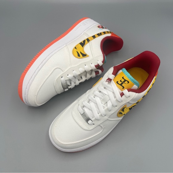Nike Air Force 1 '07 LX' Women shoes/#Sail/White/University Gold/University Gold - Picture 5 of 15